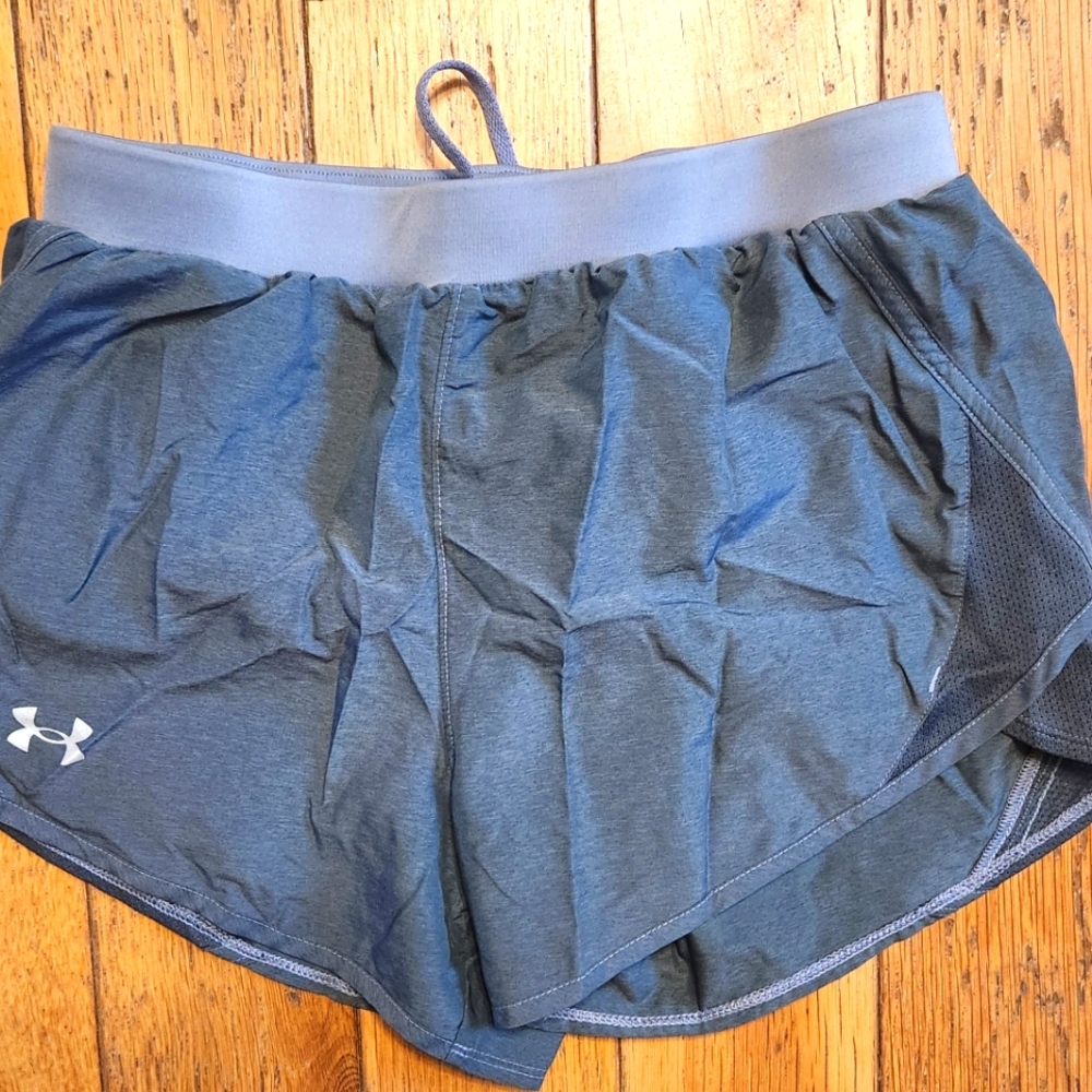 Women's Under Armour heatgear running shorts. Size XS.